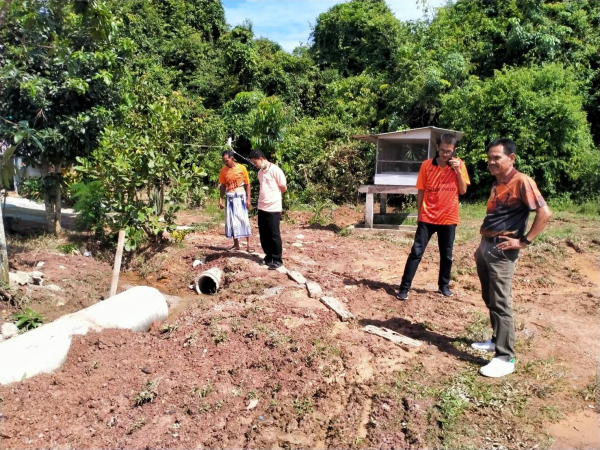 กองช่าง เทศบาลตำบลเจ๊ะบิลัง ลงพื้นที่ตรวจโครงการก่อสร้างคูระบายน้ำสายบ้านใหม่ ชุมชนบ้านใหม่