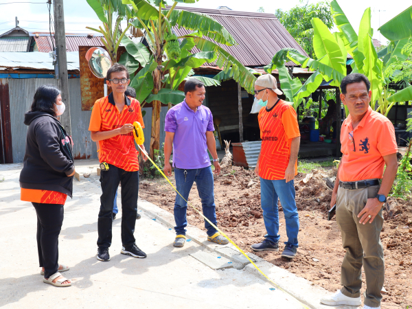 โครงการลงพื้นที่ตรวจรับโครงการก่อสร้างคูระบายน้ำ คสล.สายบ้านนายลัธพล บิลังโหลด(ชุมชนบ้านกลาง)