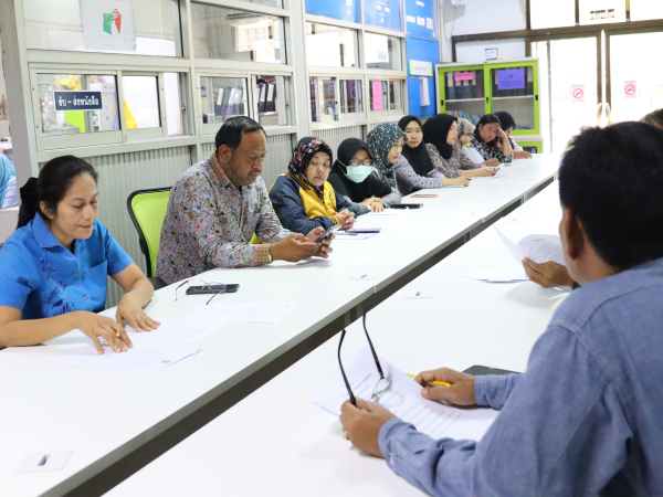 ประชุมเตรียมความพร้อมการจัดโครงการส่งเสริมประเพณีวันฮารีรายออีฏิลฟิตรี