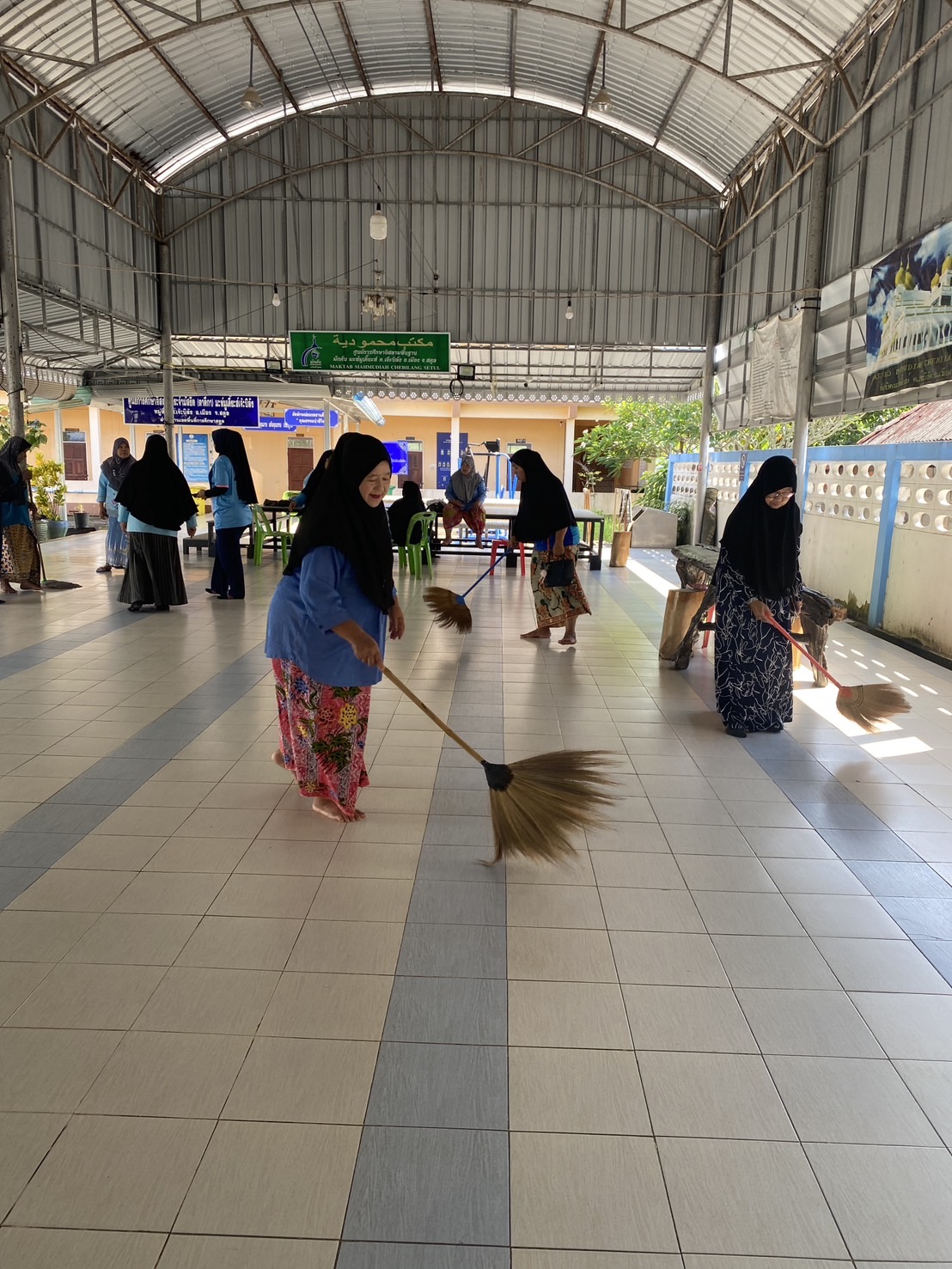 โครงการ "มัสยิด ประชา รัฐ สร้างสุข" เนื่องในโอกาสวันคล้ายวันพระราชสมภพของสมเด็จพระนางเจ้าสิริกิติ์ พระบรมราชินีนาถ พระบรมราชชนนีพันปีหลวง  "วันแม่แห่งชาติ"