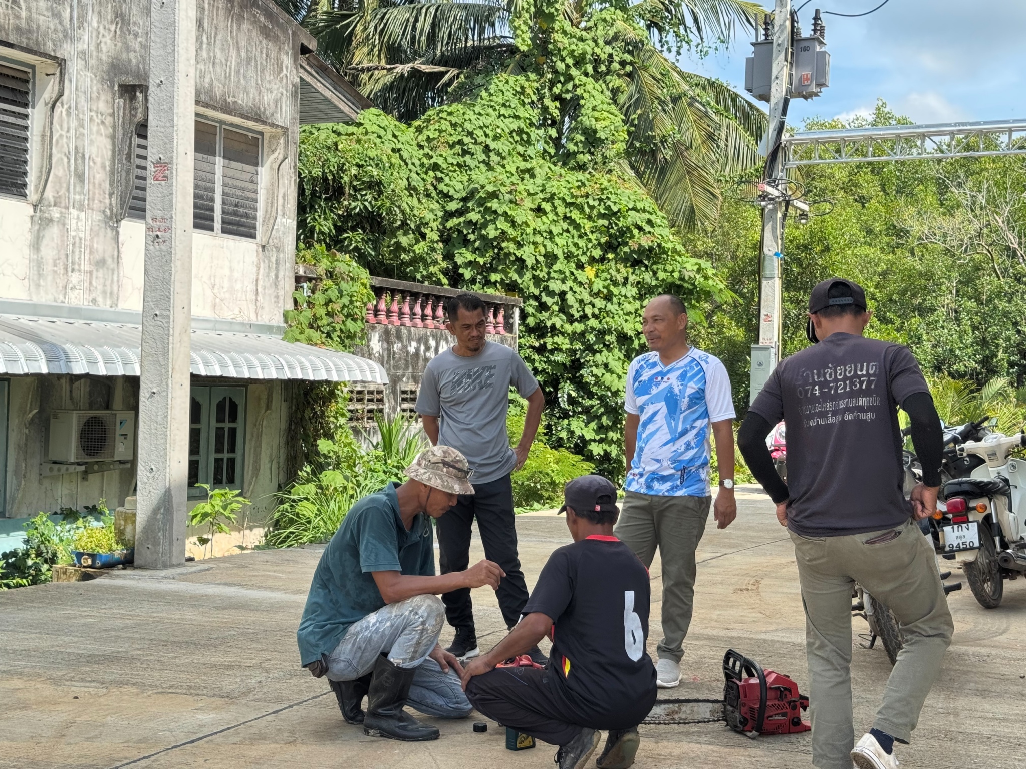 👍🏿นายกหยา นำทีมพนักงานเทศบาล ร่วมแรง ร่วมใจ Big Cleaning Day จัดระเบียบ อาคารสำนักงานใหม่👍🏿