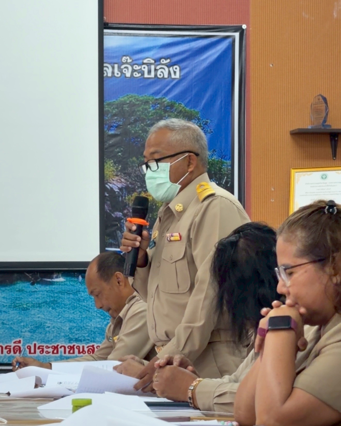 #การประชุมสภาเทศบาลตำบลเจ๊ะบิลัง📝
สมัยสามัญ สมัยที่ 1 ครั้งที่ 1 ประจำปี พ.ศ. 2569
วันจันทร์ที่ 2 มีนาคม พ.ศ. 2569 เวลา 09.30 น
ณ โรงพยาบาลส่งเสริมสุขภาพตำบลเจ๊ะบิลัง